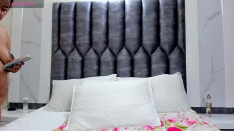 daphaineex online show from November 10, 4:50 pm