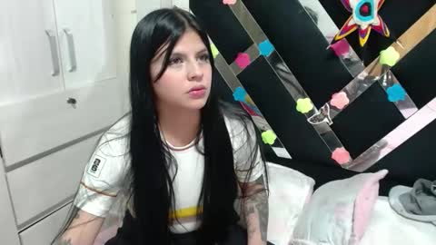 daphne877046 online show from September 10, 1:49 am