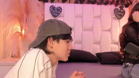 daphne_and_roger online show from March 18, 11:13 am