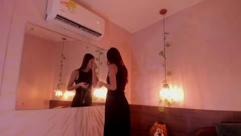 Snapshot of daphne_courtis chatting on January 5, 11:37 am Daphne online show from January 5, 11:37 am