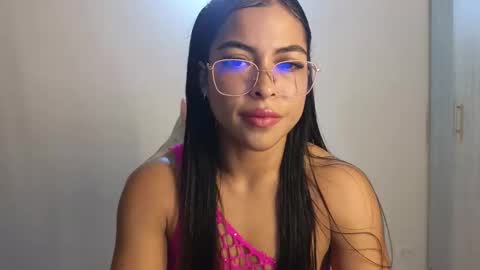 daphne_grayy online show from March 8, 3:54 am