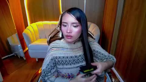 daphne_nicole_b online show from February 25, 12:37 pm