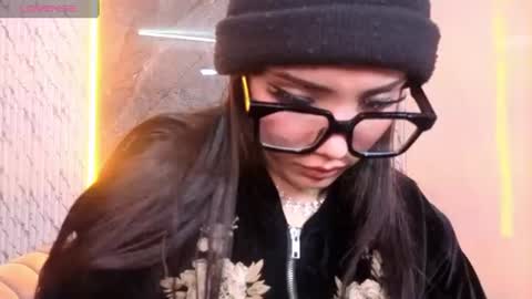 daphne_nicole_b online show from July 15, 1:00 am