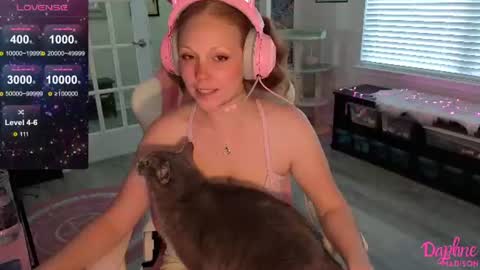 Snapshot of daphnemadison chatting on July 1, 7:57 pm Daphne Madison online show from July 1, 7:57 pm
