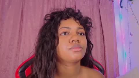 Daphne online show from December 18, 11:27 am