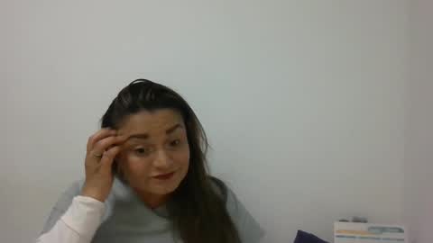 dapnne online show from January 7, 9:06 pm