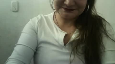 dapnne online show from April 21, 2:34 pm