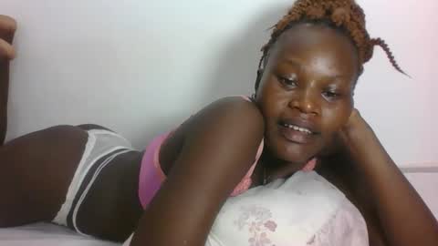 Snapshot of darberry21 chatting on January 31, 7:11 pm ESTHER online show from January 31, 7:11 pm