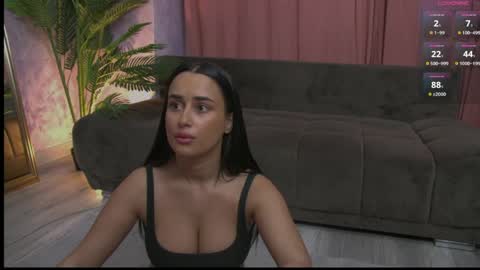 Darcie online show from April 23, 7:05 pm