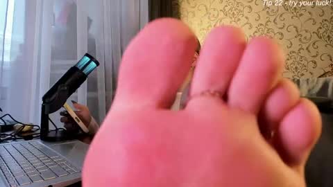 Darcy Siren online show from April 24, 8:50 am