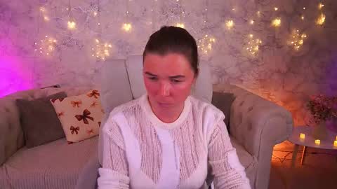 Snapshot of dariadelly chatting on March 26, 8:09 am dariadelly online show from March 26, 8:09 am