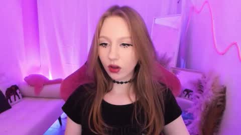 Daria Tate online show from March 25, 11:05 am