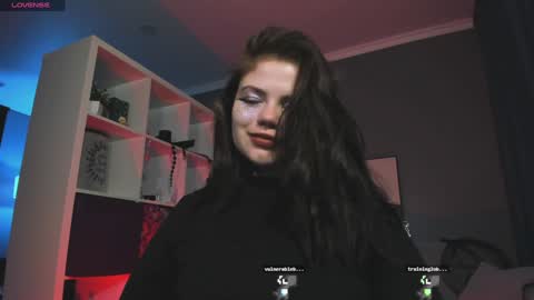 Snapshot of darina_wilson chatting on January 18, 12:02 am Dari the it woman online show from January 18, 12:02 am