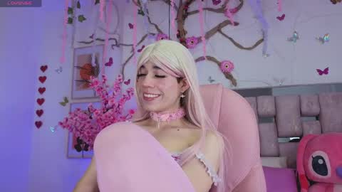 DaripQueen online show from April 1, 1:12 pm