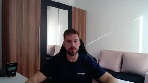 Snapshot of darius_94 chatting on July 4, 5:24 am darius_94 online show from July 4, 5:24 am