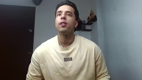 Darius Phoenix  online show from January 11, 8:25 pm