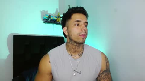 Darius Phoenix  online show from March 17, 9:07 pm