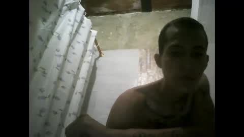 Snapshot of darjhon_m320 chatting on December 15, 7:56 am darjhon_m320 online show from December 15, 7:56 am