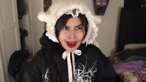 Moony online show from December 11, 4:18 am