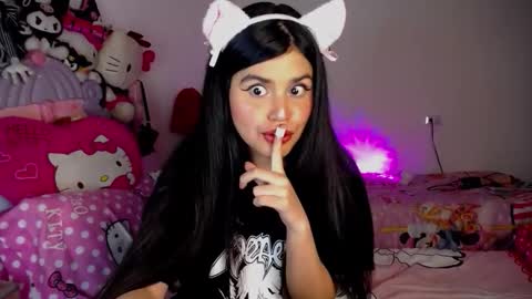 Moony online show from December 4, 1:48 am