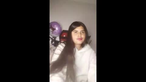 Snapshot of dark_angel_66 chatting on April 29, 5:00 am Moony online show from April 29, 5:00 am