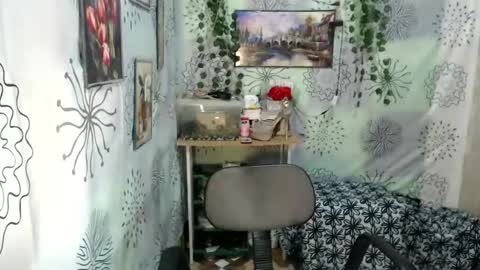 Snapshot of dark_angelxxx94 chatting on February 24, 2:51 am yushico online show from February 24, 2:51 am