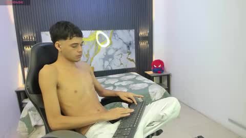 Snapshot of dark_desiree18 chatting on February 22, 12:15 pm DARCK online show from February 22, 12:15 pm