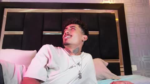 Snapshot of dark_eros_ chatting on March 9, 8:24 pm Sr. Eros online show from March 9, 8:24 pm