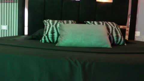 Snapshot of dark_eros_ chatting on April 8, 3:28 am Sr. Eros online show from April 8, 3:28 am