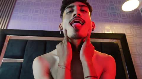 Snapshot of dark_eros_ chatting on April 10, 4:06 am Sr. Eros online show from April 10, 4:06 am