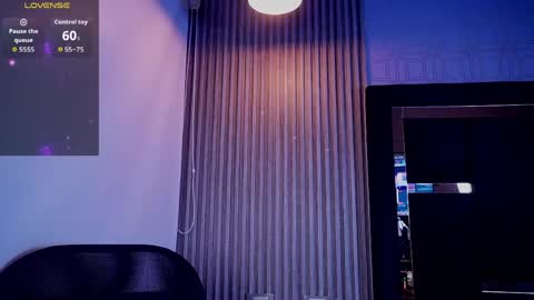 Snapshot of dark_eros_ chatting on April 11, 7:45 am Sr. Eros online show from April 11, 7:45 am