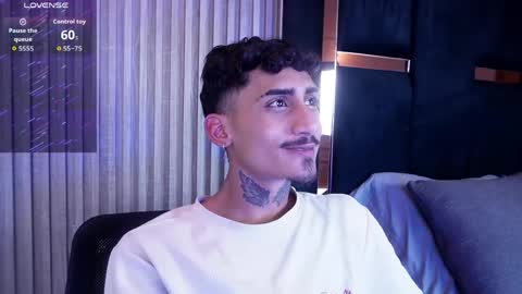 Snapshot of dark_eros_ chatting on April 15, 4:30 am Sr. Eros online show from April 15, 4:30 am