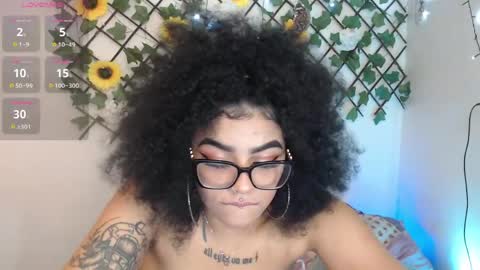 dark_flama online show from May 23, 9:41 pm