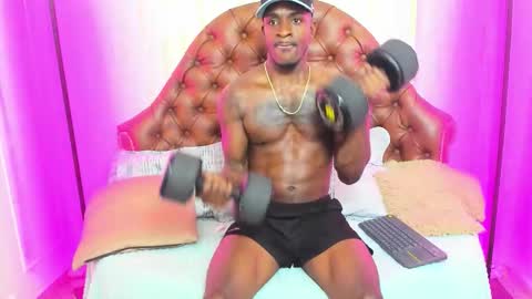 dark_king01 online show from February 6, 6:00 pm