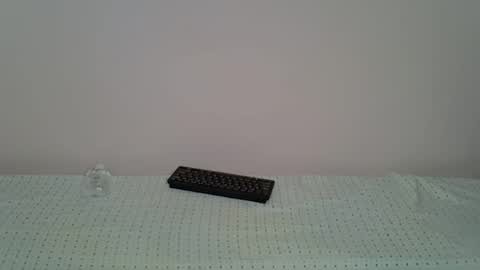Snapshot of dark_petite_ chatting on May 3, 6:47 pm dark_petite_ online show from May 3, 6:47 pm