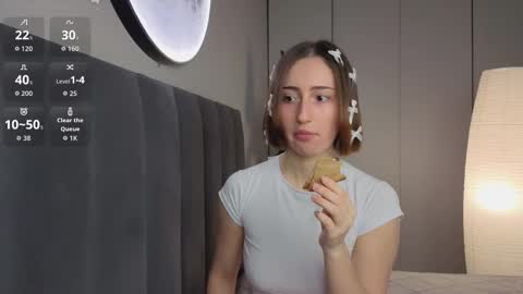 Snapshot of dark_project chatting on February 6, 7:23 am Emily online show from February 6, 7:23 am