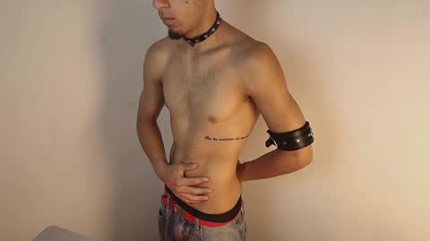 Snapshot of dark_rosse1 chatting on January 18, 1:09 am rosse online show from January 18, 1:09 am