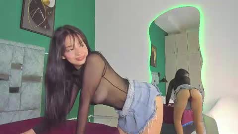 Snapshot of darkangeline chatting on June 30, 12:28 pm darkangeline online show from June 30, 12:28 pm
