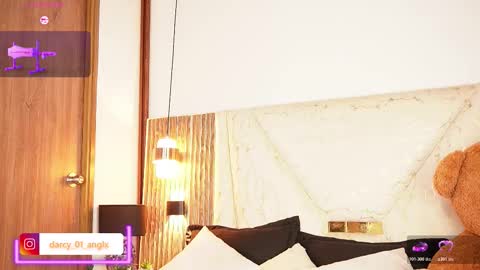 Snapshot of darkangelx_ chatting on February 8, 5:05 pm Angel Darcy online show from February 8, 5:05 pm