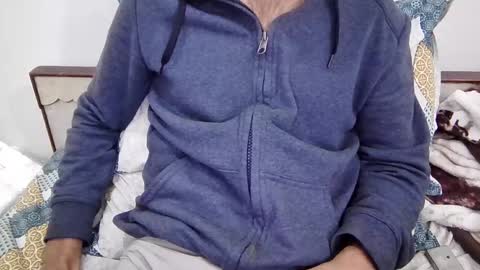 just a guy online show from December 19, 6:37 pm