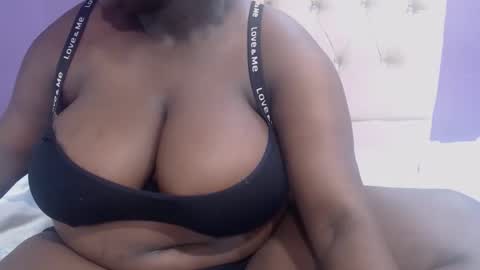 darkgiantmelanin online show from April 14, 9:54 pm