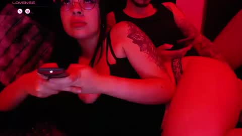 darklotus_ online show from June 28, 4:07 am