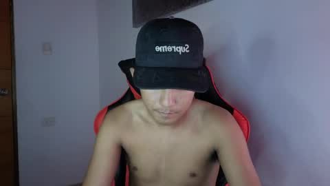 darknigthx online show from April 19, 2:11 am