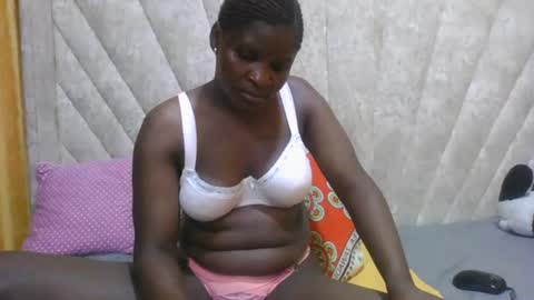 Snapshot of darknipples2 chatting on March 25, 11:27 am SHANICE online show from March 25, 11:27 am