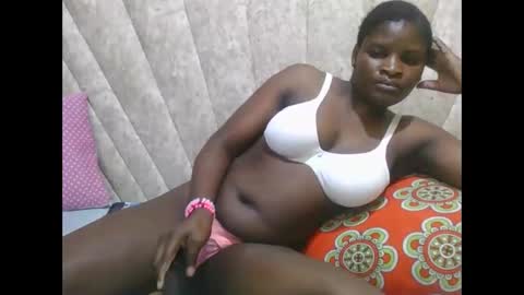 Snapshot of darknipples2 chatting on March 29, 3:34 pm SHANICE online show from March 29, 3:34 pm