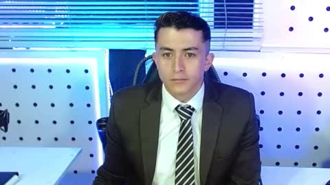 DARKO0717 online show from November 7, 12:05 pm