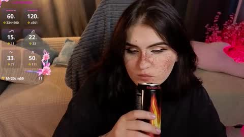 Snapshot of darksh1ne chatting on February 11, 8:14 pm Shine online show from February 11, 8:14 pm