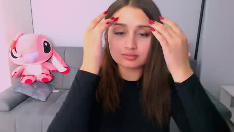 Amelie online show from May 13, 7:11 pm