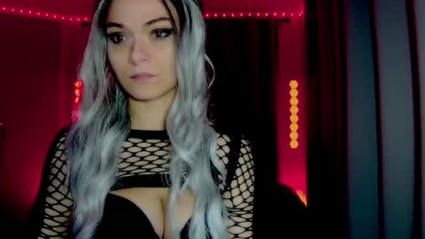 roseredgoddess online show from April 15, 2:29 am