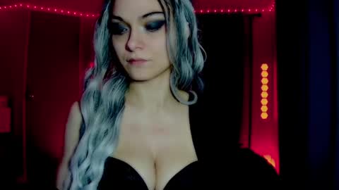 roseredgoddess online show from May 27, 1:57 am